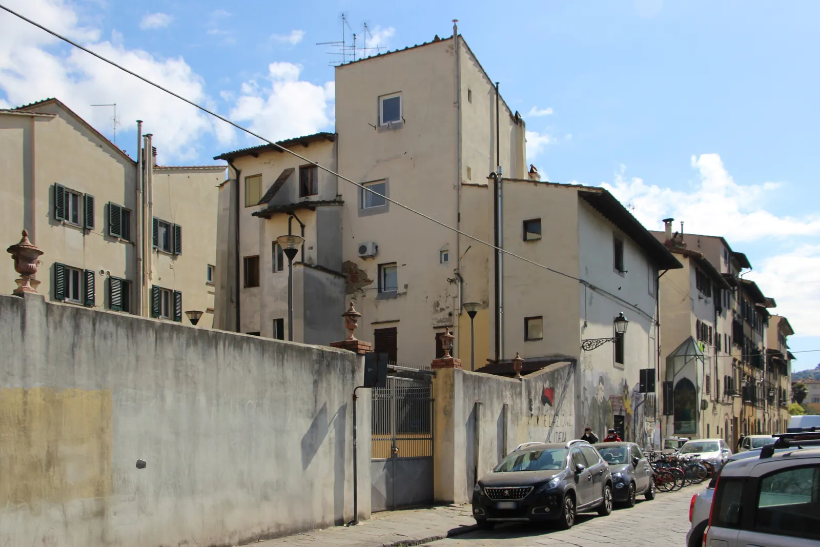 Piazza Tasso, the square where La Sorbettiera is